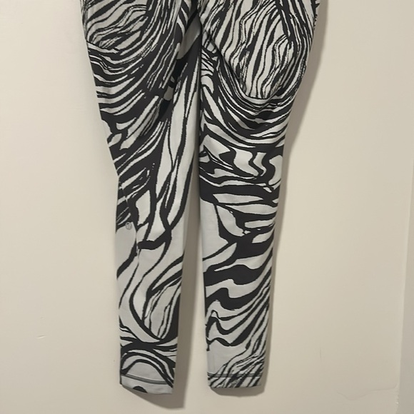 Lululemon Swift Speed Spin Off Jacquard Vapor Graphite Grey Leggings Size 10 - Picture 5 of 6